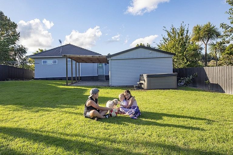 Photo of property in 4 Bethells Road, Waitakere, Auckland, 0816