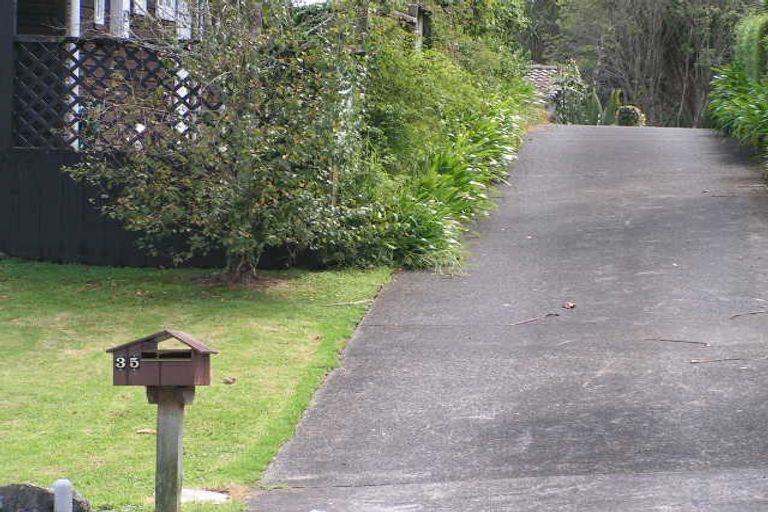 Photo of property in 35 Jacaranda Avenue, Beach Haven, Auckland, 0626