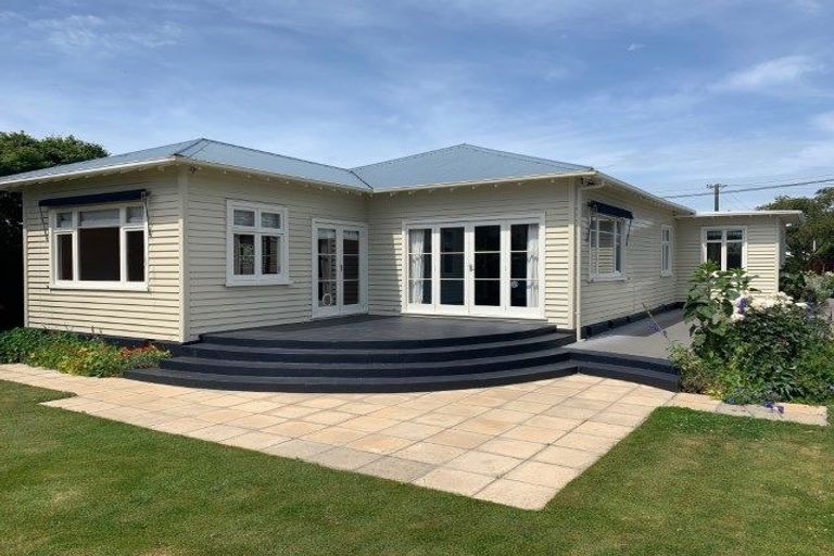 Photo of property in 58 Searells Road, Strowan, Christchurch, 8052