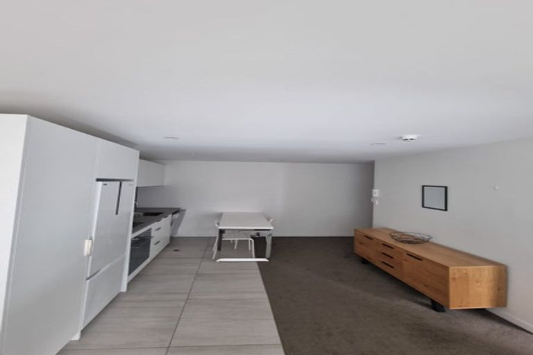 Photo of property in Pinnacle Apartments, W707/160 Victoria Street, Te Aro, Wellington, 6011