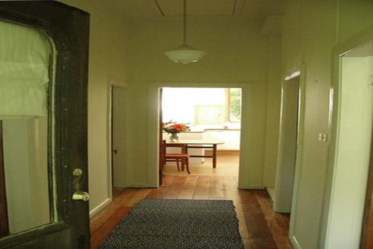 Photo of property in 203 Glenmore Street, Kelburn, Wellington, 6012