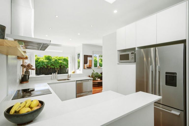 Photo of property in 63 Lane Street, Wallaceville, Upper Hutt, 5018