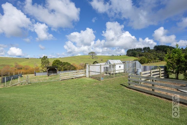 Photo of property in 79 Mount Albion Rise, Taupaki, Henderson, 0782
