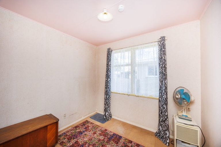 Photo of property in 34 Rhodes Drive, Kelvin Grove, Palmerston North, 4414