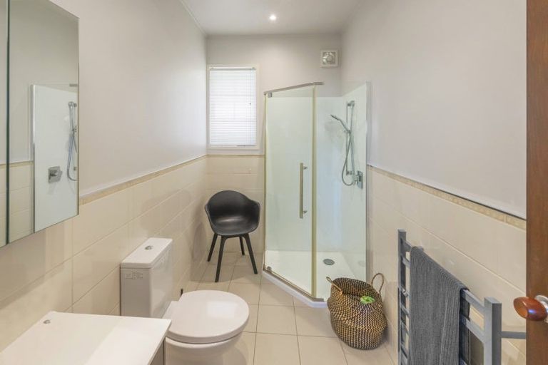 Photo of property in 7 Epping Grove, Karori, Wellington, 6012