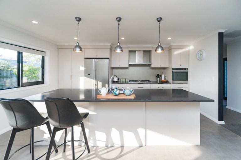 Photo of property in 5 Waimarama Court, Roslyn, Palmerston North, 4414