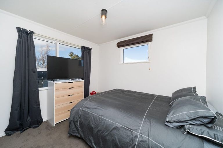 Photo of property in 22 Rhodes Drive, Kelvin Grove, Palmerston North, 4414