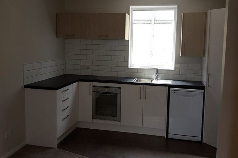 Photo of property in Pirie Street Townhouses, 32/35 Pirie Street, Mount Victoria, Wellington, 6011