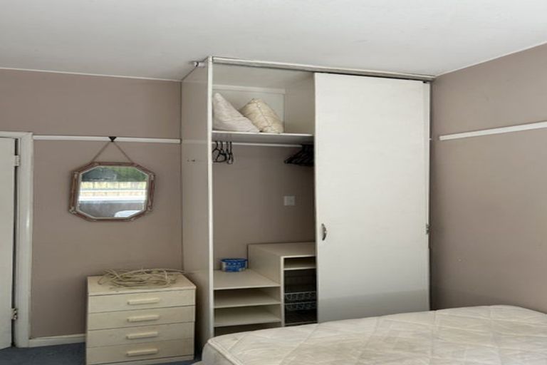 Photo of property in Hobson Flats, 2/1 Hobson Street, Pipitea, Wellington, 6011