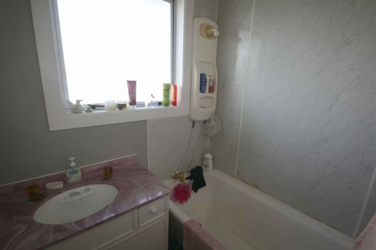 Photo of property in 18 Dunbeath Crescent, Kew, Invercargill, 9812