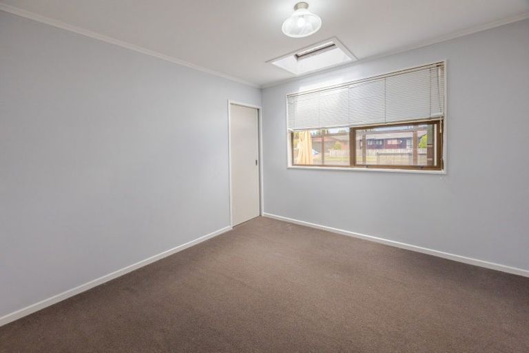 Photo of property in 9 Willow Grove, Waipukurau, 4200