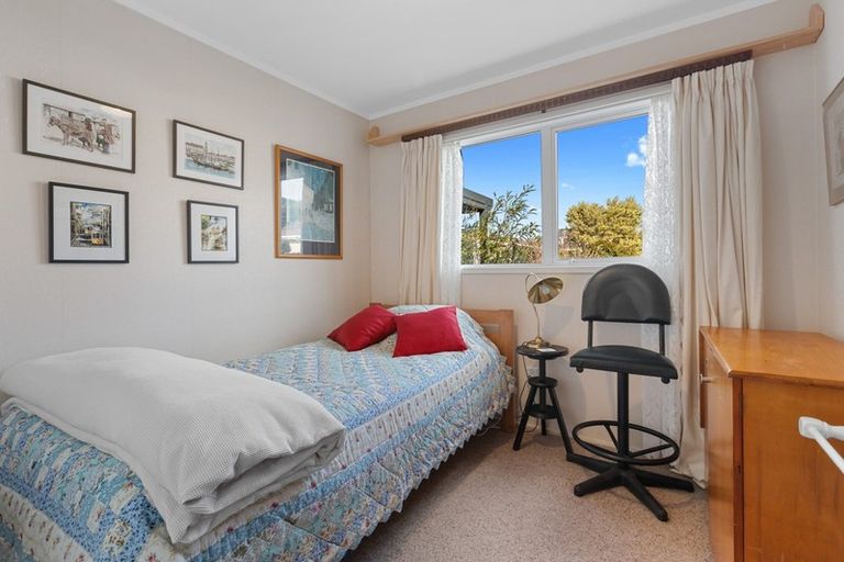Photo of property in 16b Beauchamp Street, Tawa, Wellington, 5028