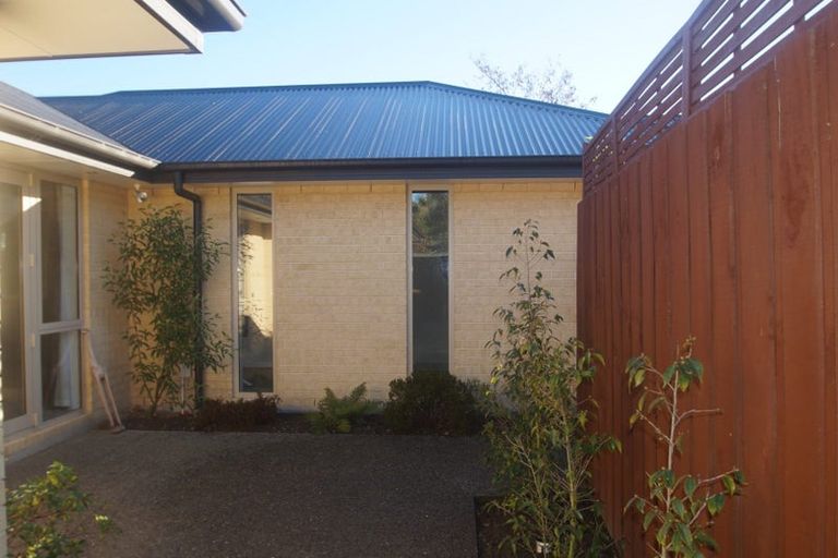 Photo of property in 103 Windermere Road, Papanui, Christchurch, 8053