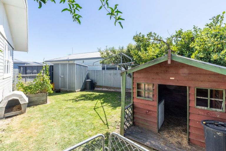 Photo of property in 16 Clarence Cox Crescent, Pirimai, Napier, 4112