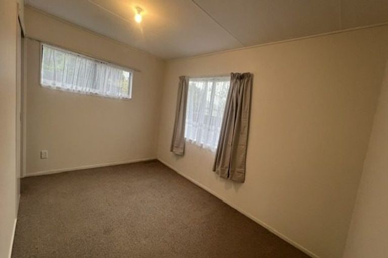 Photo of property in 9 Douglas Street, Levin, 5510