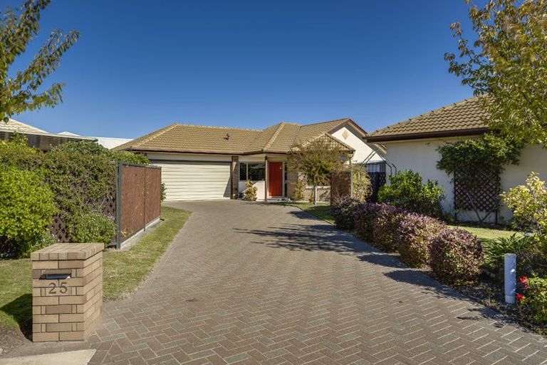 Photo of property in 25 Beaufort Mews, Taradale, Napier, 4112