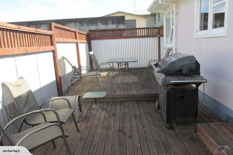 Photo of property in 5 Ascot Street, Hokowhitu, Palmerston North, 4410