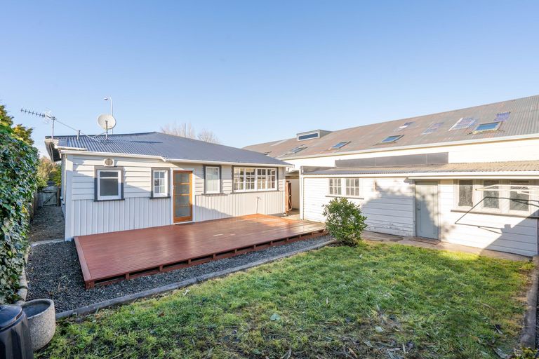 Photo of property in 375 College Street, Hokowhitu, Palmerston North, 4410