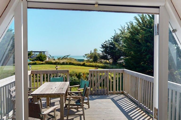 Photo of property in 115 Rua Avenue, Waitarere Beach, Levin, 5510