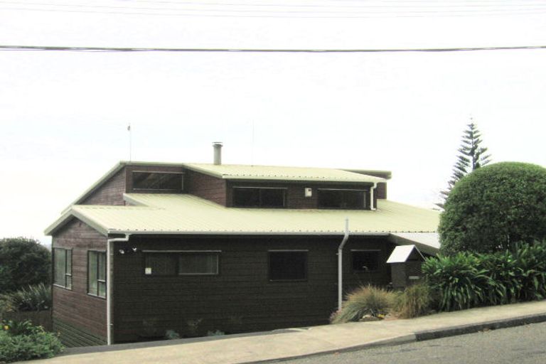 Photo of property in 40 Kotare Street, Waikanae, 5036