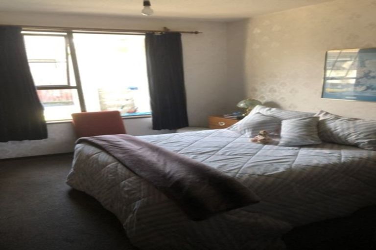 Photo of property in 1/37 Karnak Crescent, Russley, Christchurch, 8042