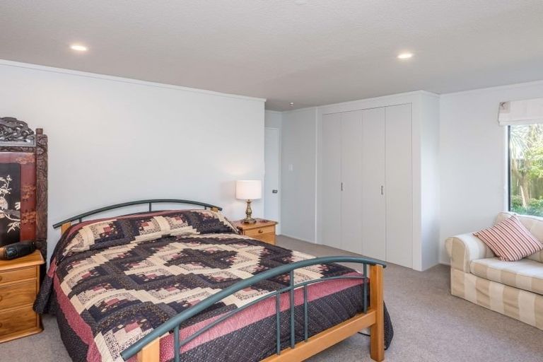 Photo of property in 10 Indus Street, Khandallah, Wellington, 6035