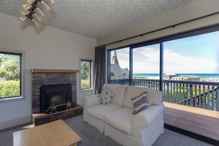 Photo of property in 11 Wharfe Street, South Hill, Oamaru, 9400