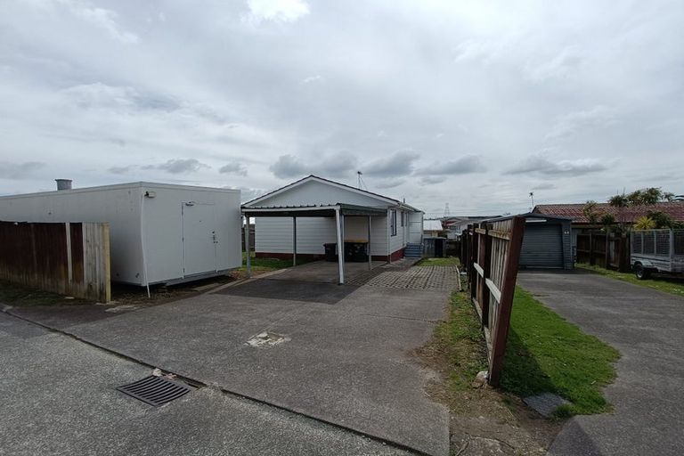Photo of property in 2/9 Coombe Avenue, Otara, Auckland, 2023