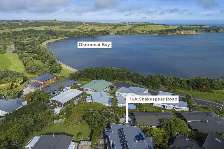 Photo of property in 76a Shakespear Road, Army Bay, Whangaparaoa, 0930