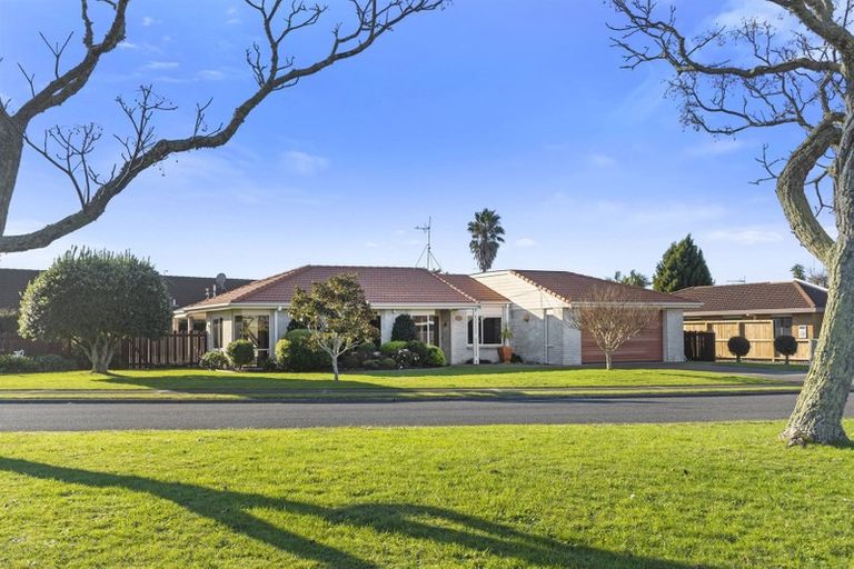Photo of property in 22 Reilly Avenue, Mount Maunganui, 3116