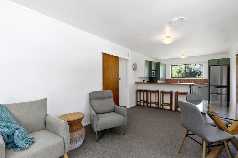 Photo of property in 9 Geoffrey Road, Torbay, Auckland, 0630