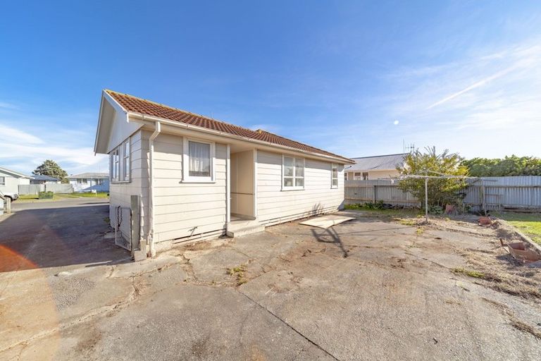 Photo of property in 11 Mclaren Crescent, Onekawa, Napier, 4110