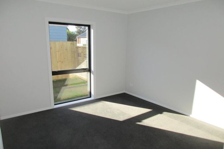 Photo of property in 30 Koru Loop, Paraparaumu, 5032