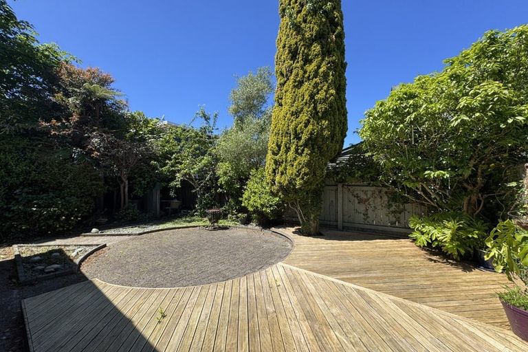 Photo of property in 70 Kings Crescent, Hutt Central, Lower Hutt, 5010