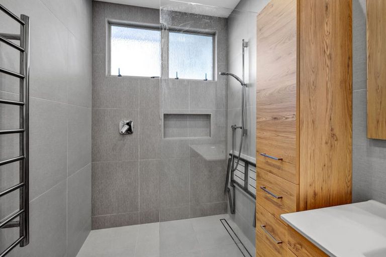 Photo of property in 237 Omata Road, Spotswood, New Plymouth, 4310