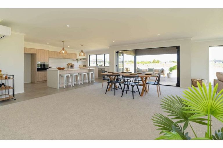 Photo of property in 11 The Lakes Drive, Kerikeri, 0230