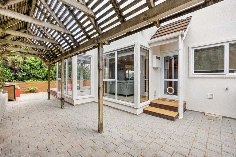 Photo of property in 32 Penryn Drive, Camborne, Porirua, 5026