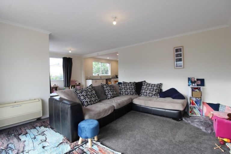 Photo of property in 19 Grange Street, Winton, 9720