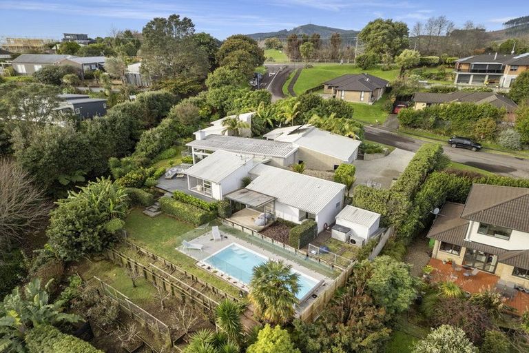 Photo of property in 4 Hillford Place, Welcome Bay, Tauranga, 3175