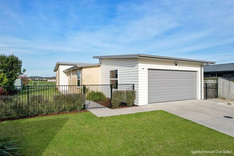 Photo of property in 16 Manuka Street, Papamoa Beach, Papamoa, 3118