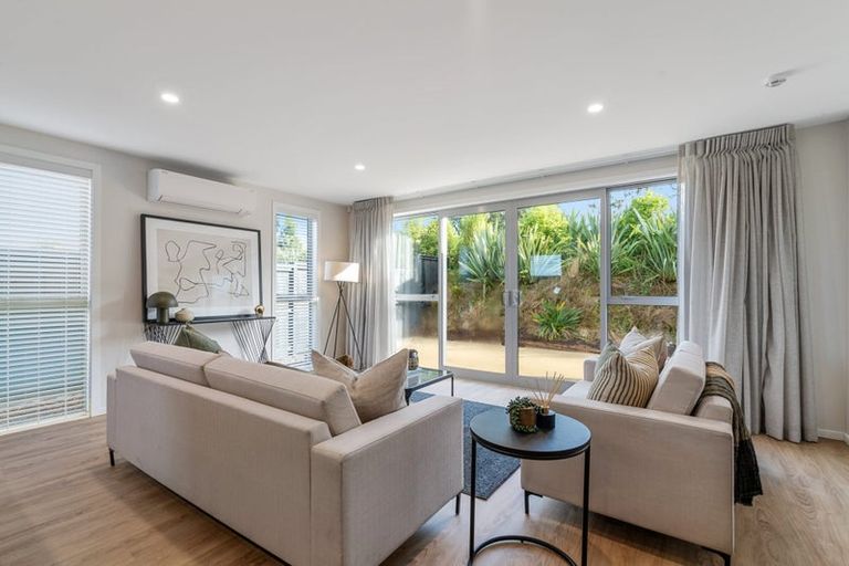Photo of property in 34 Metoriti Crescent, Karaka, 2124