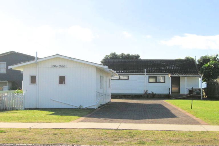 Photo of property in 135 Captain Cook Road, Cooks Beach, Whitianga, 3591