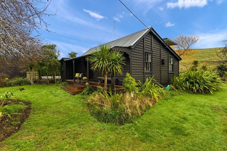 Photo of property in 863 Gebbies Pass Road, Teddington, Lyttelton, 8971