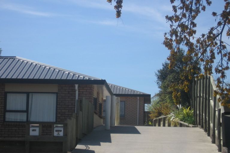 Photo of property in 18a Puriri Crescent, Hillcrest, Rotorua, 3015