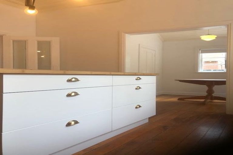 Photo of property in 147 Victoria Road, Saint Clair, Dunedin, 9012