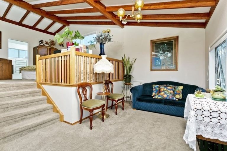 Photo of property in 421 East Coast Road, Mairangi Bay, Auckland, 0630