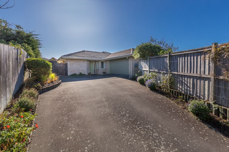 Photo of property in 21b Pine Avenue, New Brighton, Christchurch, 8061