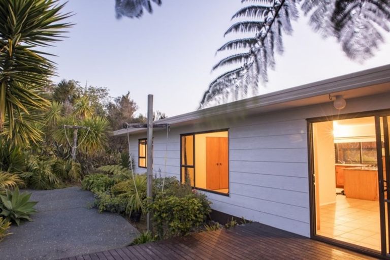 Photo of property in 36 Gilbert Mair Rise, Russell, 0272