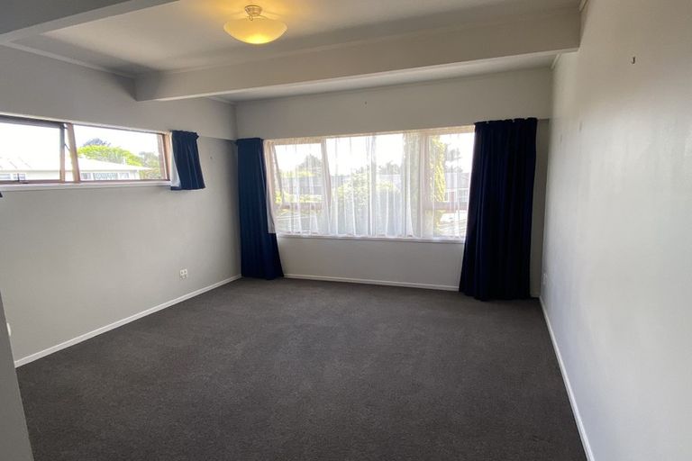 Photo of property in 6 Barnhill Crescent, Pahurehure, Papakura, 2113