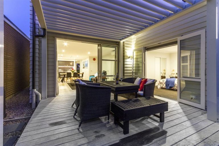 Photo of property in 88 Bomb Point Drive, Hobsonville, Auckland, 0616